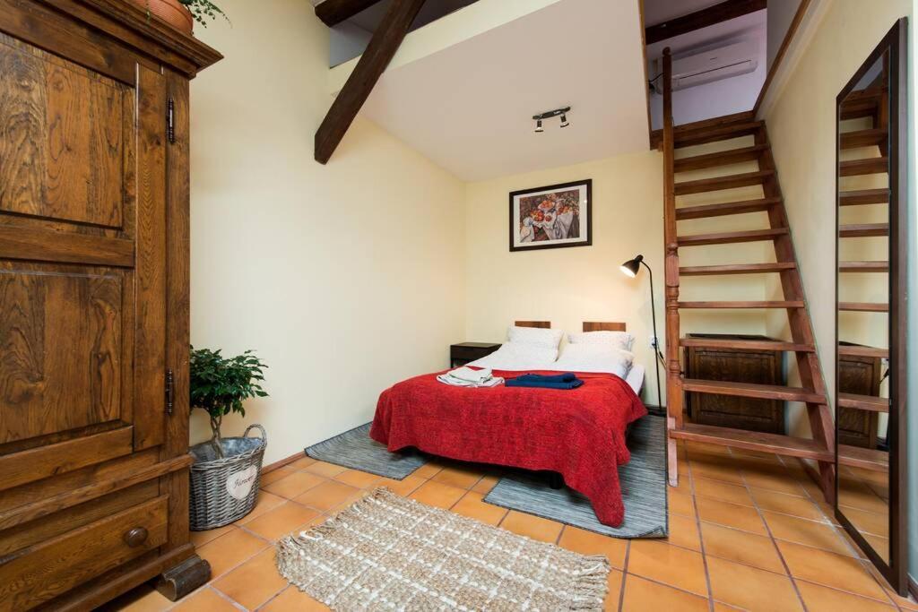 Bright Loft In Amazing Location Apartman Krakkó Kültér fotó